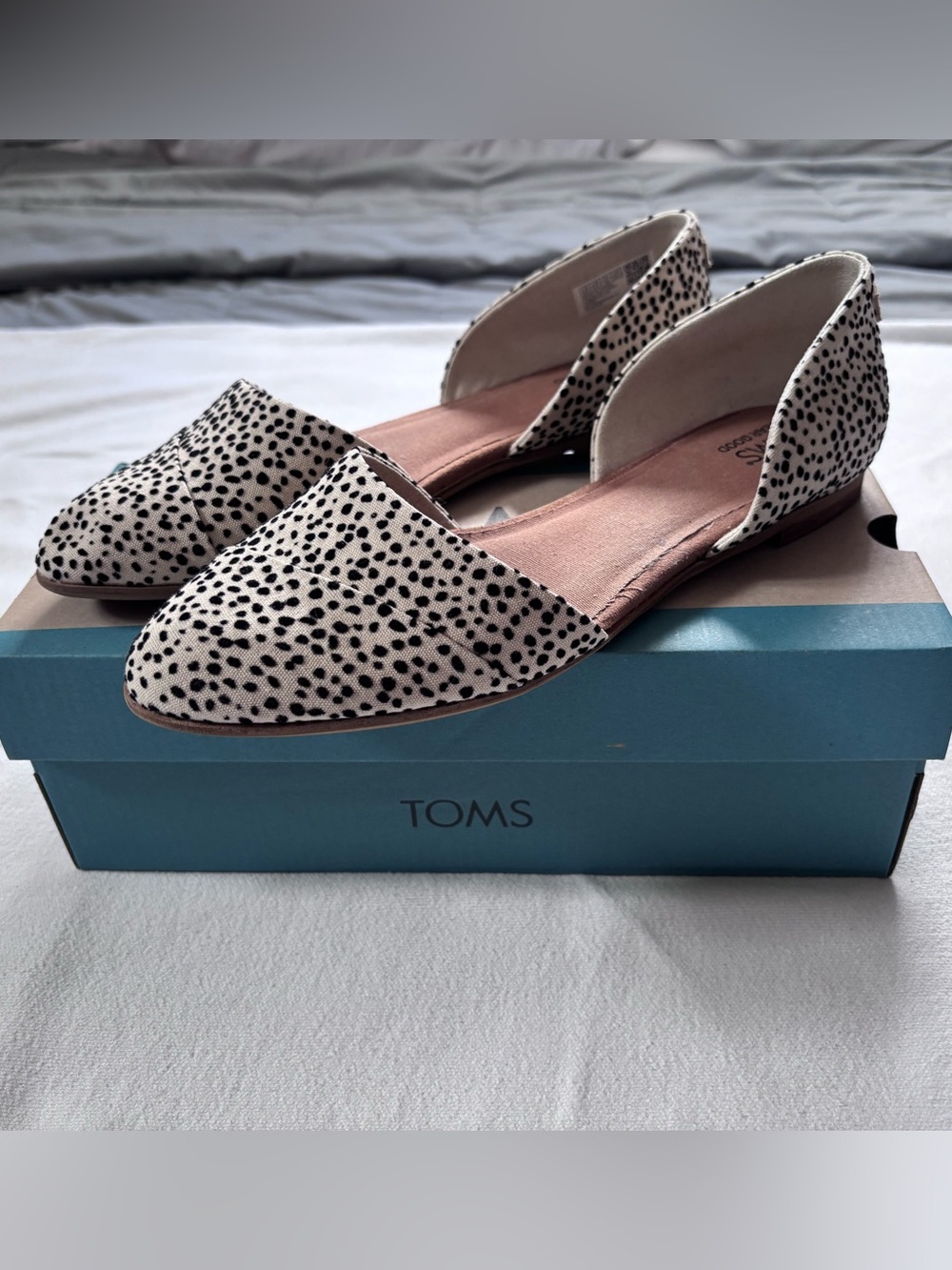TOMS Jutti D'orsay Fog Flocked Mini Cheetah Canvas Slip-On - Fog - Picture 4 of 7